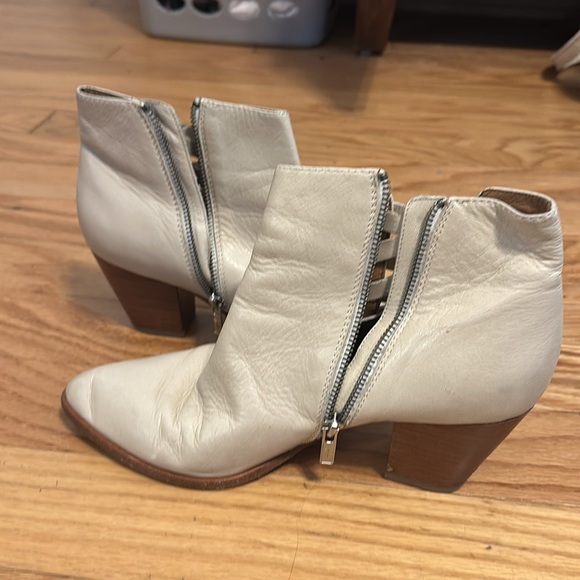 Frye white ankle boots - Picture 2 of 4